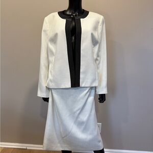 Kasper White and Black Women's Skirt Set